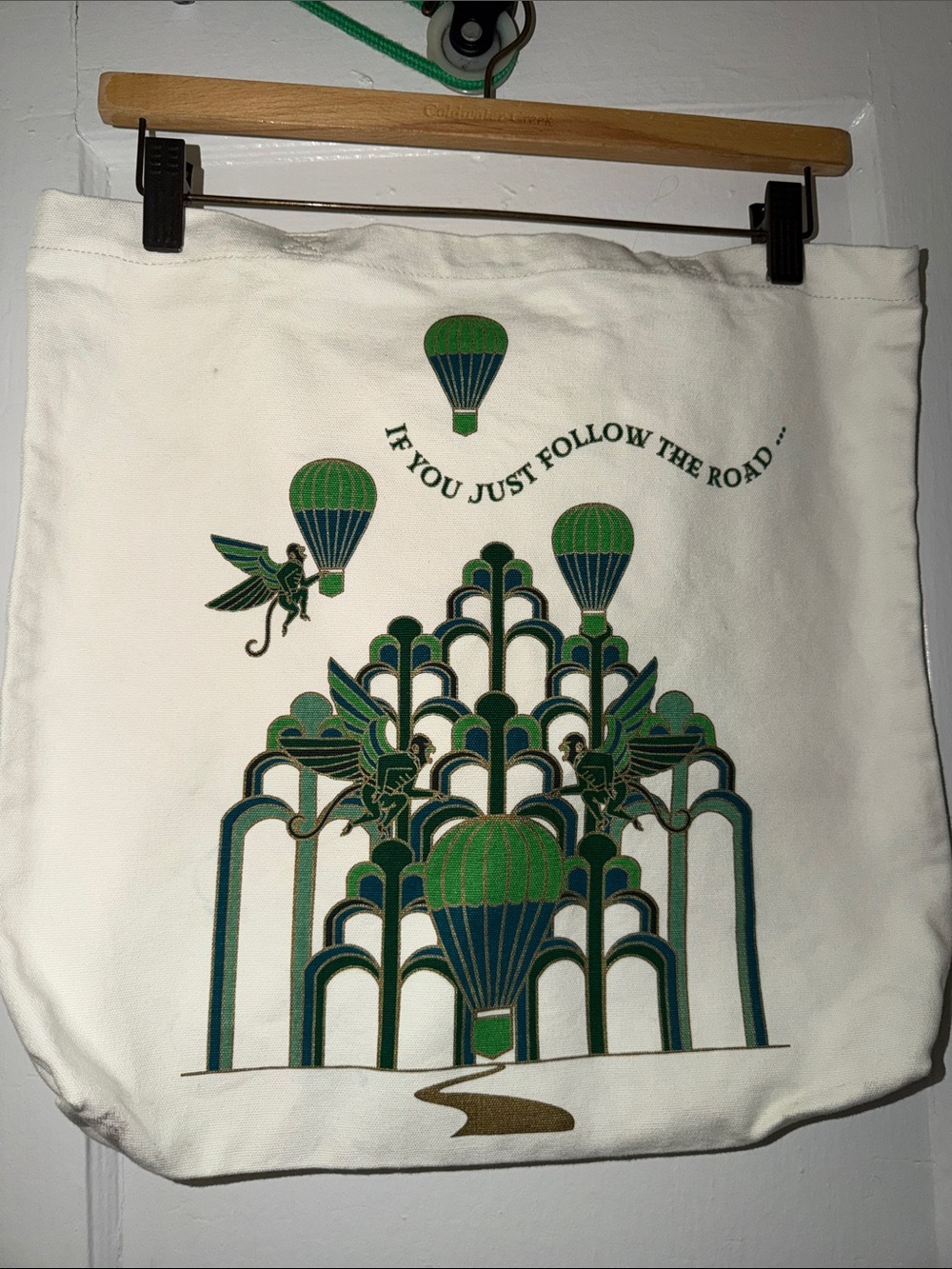 Vera Bradley Cream Tote with Green and Navy Hot Air Balloon Motif